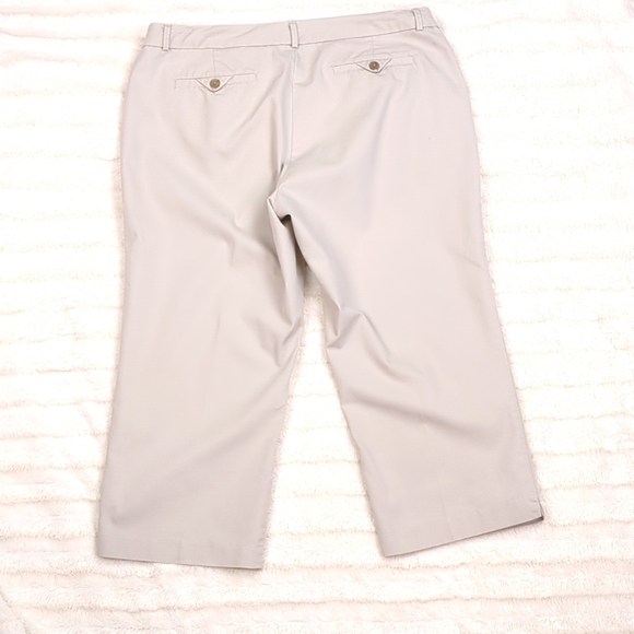 Dockers For Kitty Rescue! Plus Size 16 - Picture 3 of 5